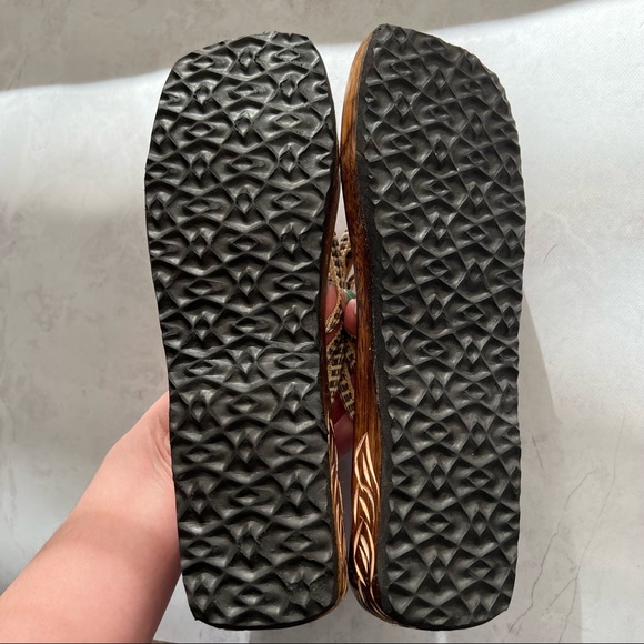 Seashells Carved Wooden Art Japanese Inspired Geta Sandal  41 - Picture 12 of 13